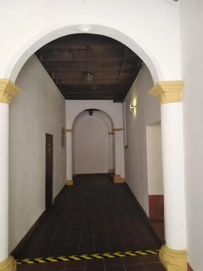 شقة Los Lirios Appartamento Centro Storico فيرّارا